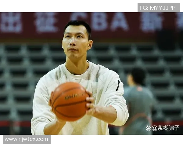 易建联：从篮球场上的传奇到生活中的榜样，探索他的成长与奋斗历程